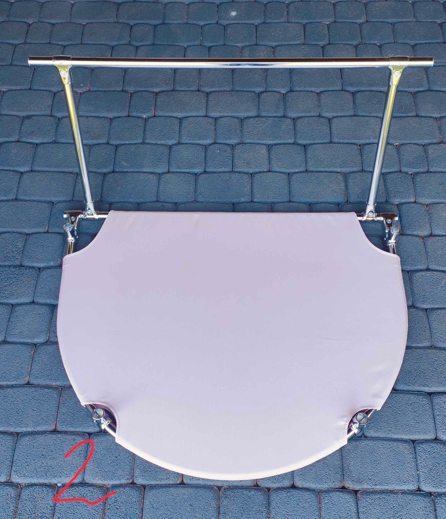 Posing Table - a table to the newborn position - dirti pink