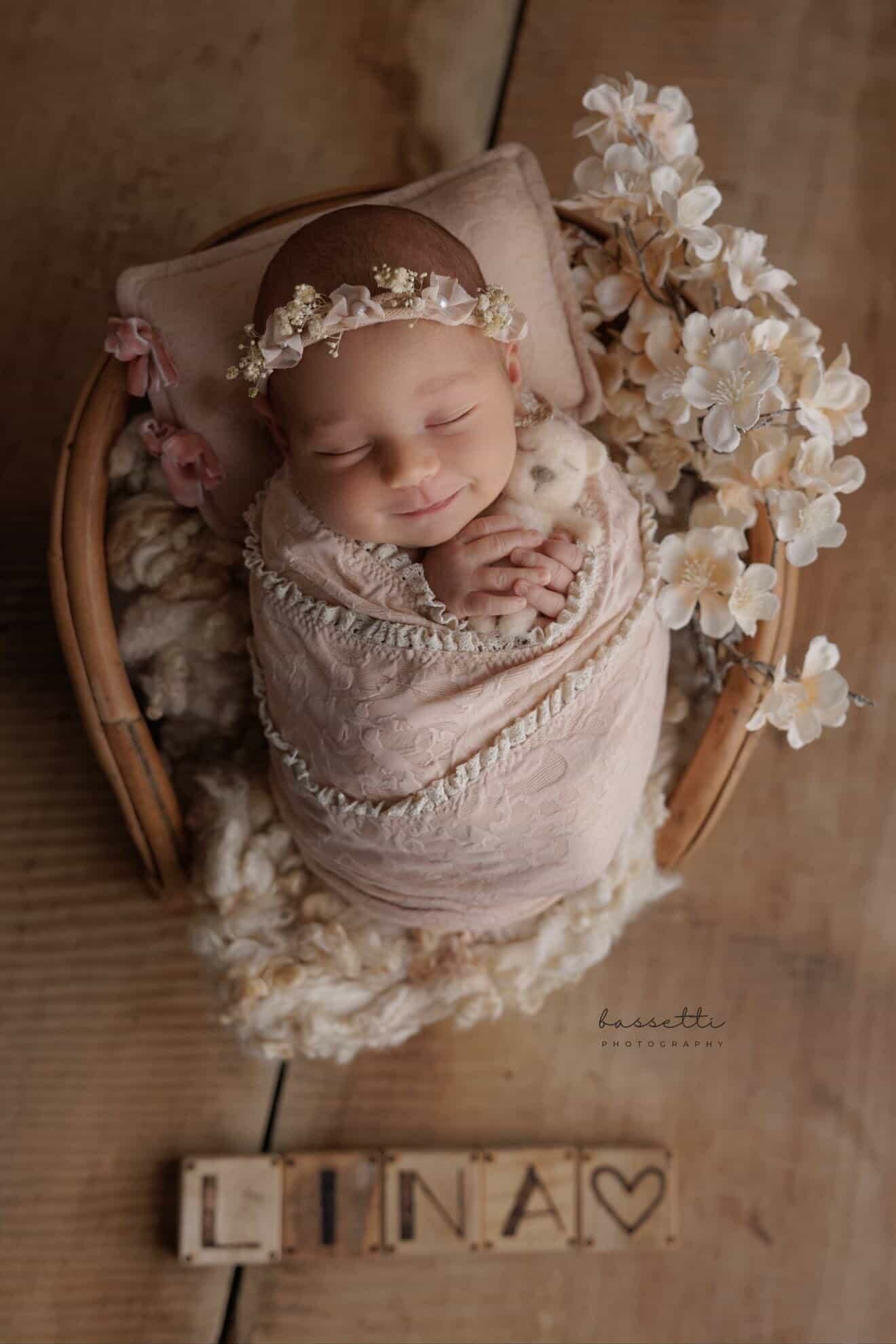 Wrap and pillow - nb