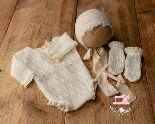 LUNA - romper, bonnet, pillow and shoes